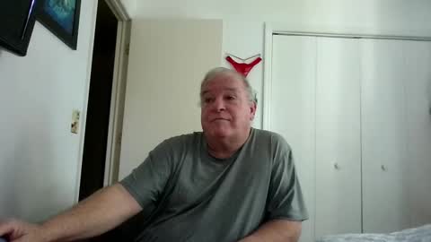 mackdocc001 online show from 11.12.25