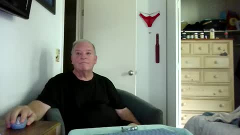 mackdocc001 online show from 04.07.26