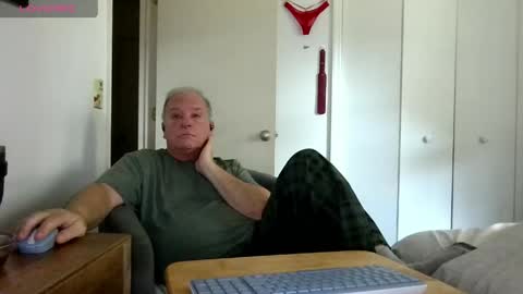 mackdocc001 online show from 04.23.26