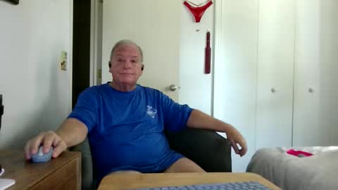 mackdocc001 online show from 04.24.26