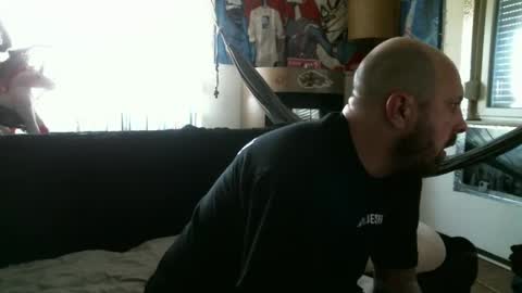 Manuel online show from 03.04.25