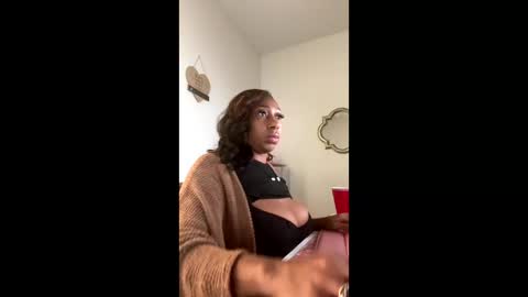 madam_glam online show from 02.11.26