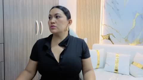 Snapshot of madam_hott chatting on 09.27.25 Madam Hott online show from 09.27.25