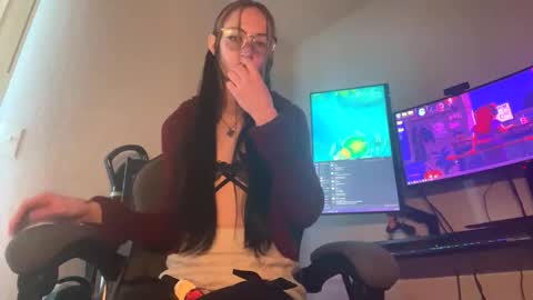 Madame Bubs online show from 04.20.26