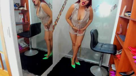 Madame Carla  online show from 02.23.25