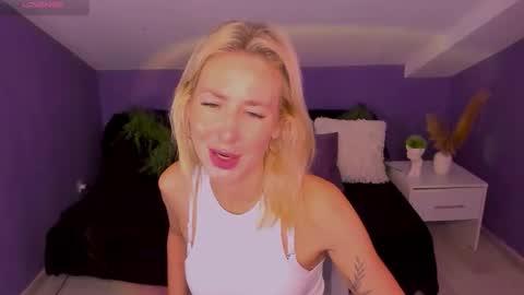 Evelyn online show from 10.05.25