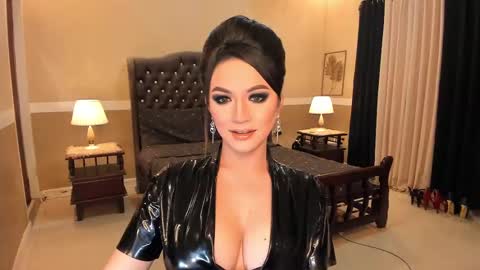 Alison Kloss online show from 12.08.24