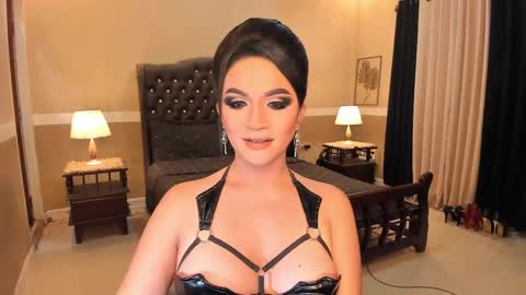 Alison Kloss online show from 03.03.25