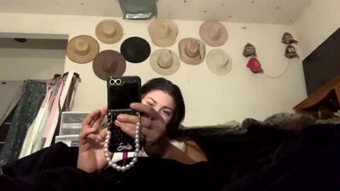 SummerPeach online show from 01.01.25