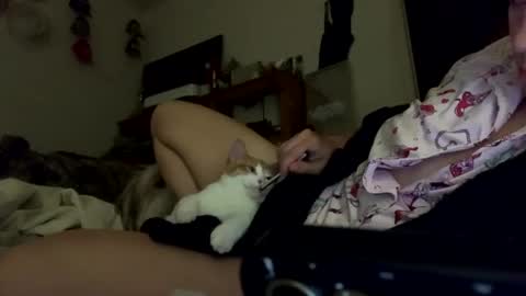 SummerPeach online show from 01.19.25