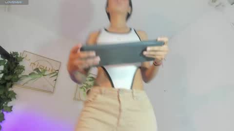 Snapshot of maddie_ray_ chatting on 04.24.26 Maddie Ray online show from 04.24.26