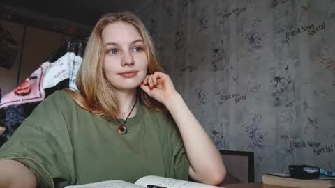 Snapshot of maddiecager chatting on 03.01.26 Emma online show from 03.01.26