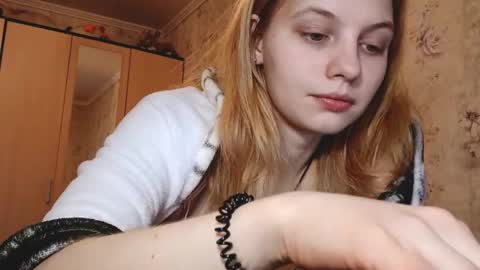 Snapshot of maddiecager chatting on 03.02.26 Emma online show from 03.02.26