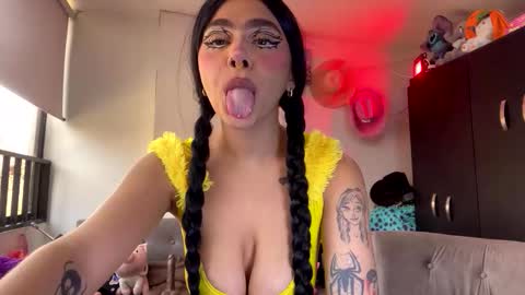 Maddie online show from 04.04.26