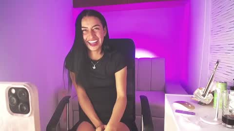 Snapshot of maddy_bronw chatting on 02.22.25 Maddy online show from 02.22.25