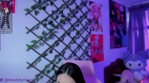 Snapshot of maddyfoox chatting on 02.14.25 Maddy Foox online show from 02.14.25