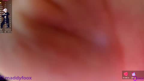 Snapshot of maddyfoox chatting on 03.08.25 Maddy Foox online show from 03.08.25