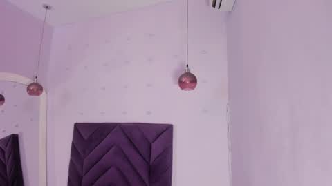 maddyjohnsonn online show from 09.29.25