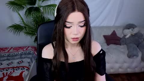 Snapshot of maddymystie chatting on 06.27.26 Maddy online show from 06.27.26