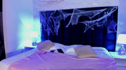 Maddy online show from 10.14.25