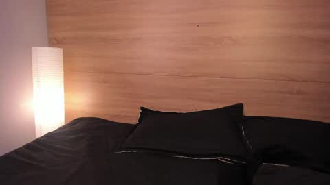 Madelaine  online show from 04.02.26