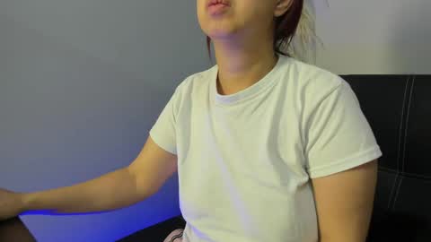 Madelaine  online show from 04.17.26