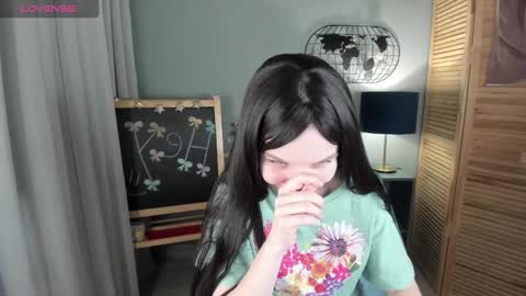 madelaines online show from 11.30.25