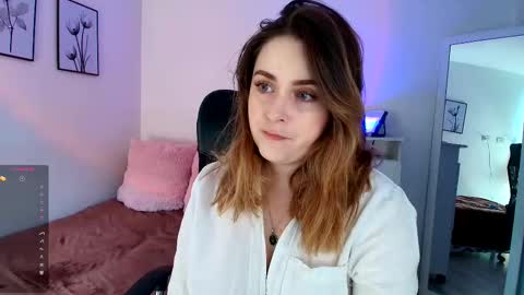 madelamee online show from 09.21.25