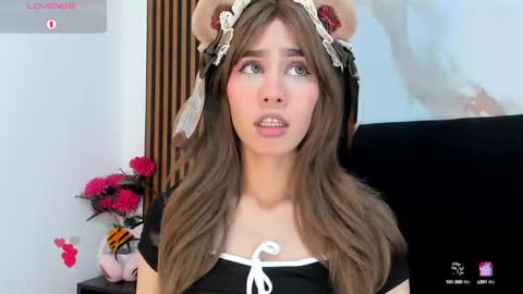 Madelin Clerk online show from 12.10.24