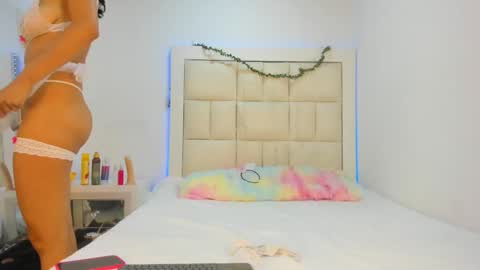 madeline_js online show from 10.13.25