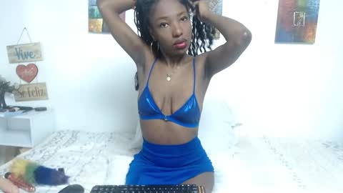 Snapshot of madeline_woods chatting on 10.15.25 Madeline online show from 10.15.25