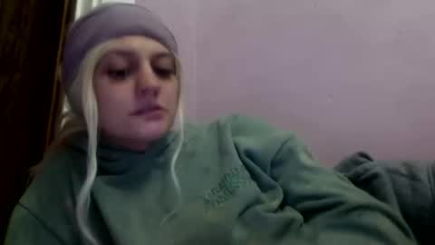 Snapshot of madelinevalentine chatting on 09.13.25 madeline online show from 09.13.25