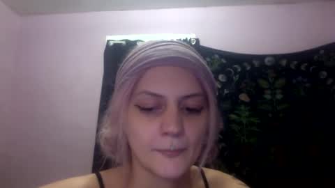 Snapshot of madelinevalentine chatting on 09.26.25 madeline online show from 09.26.25