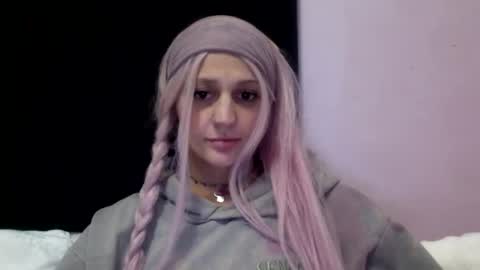 Snapshot of madelinevalentine chatting on 02.01.26 madeline online show from 02.01.26