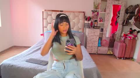 Snapshot of madeyn_roses chatting on 10.09.25 madelyn roses online show from 10.09.25