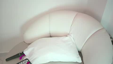 Madison Smith online show from 10.08.25