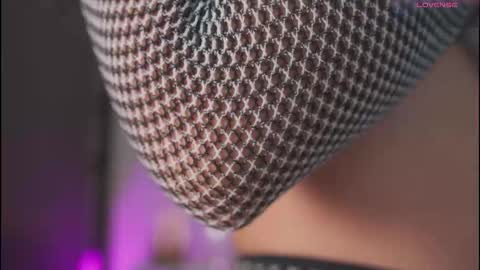 Snapshot of madison__evans chatting on 11.07.25 Valentina 1030 530 - online show from 11.07.25