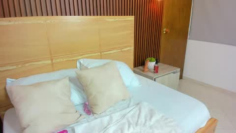 M A D I S O N online show from 04.18.26