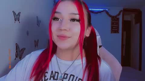 Snapshot of madison_x17 chatting on 02.06.26 madso x17 online show from 02.06.26