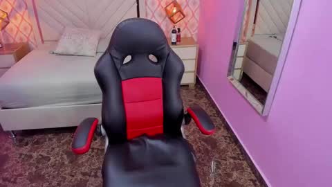 madisonclain online show from 11.21.25