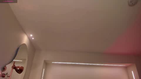 Maddi Collins online show from 11.27.25