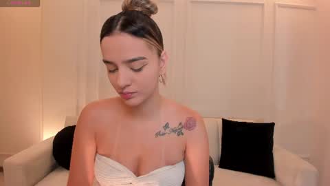Maddi Collins online show from 06.30.26