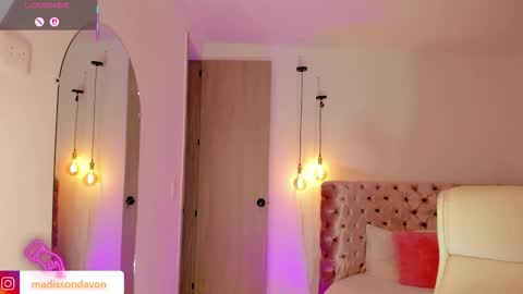 Madisson Davon online show from 12.04.25