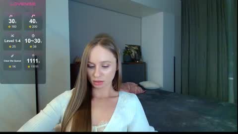 Snapshot of madlen_new chatting on 10.11.25 Madlen online show from 10.11.25