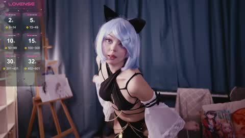 Snapshot of madnessalise chatting on 09.17.25 Alice online show from 09.17.25