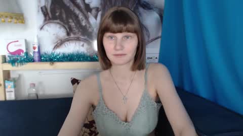 Snapshot of madoka_xxx chatting on 01.11.25 Elizabeth online show from 01.11.25