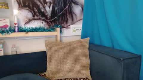 Snapshot of madoka_xxx chatting on 01.17.25 Elizabeth online show from 01.17.25