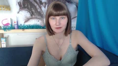 Snapshot of madoka_xxx chatting on 02.17.25 Elizabeth online show from 02.17.25