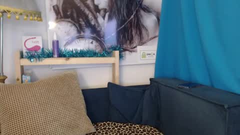 Snapshot of madoka_xxx chatting on 02.24.25 Elizabeth online show from 02.24.25