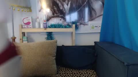 Snapshot of madoka_xxx chatting on 02.28.25 Elizabeth online show from 02.28.25